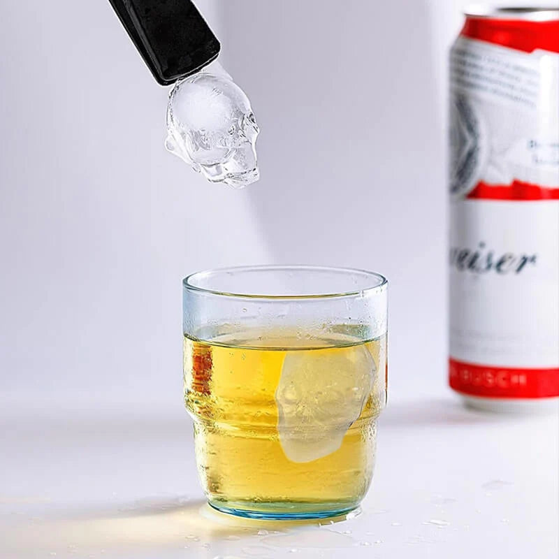 Ez tényleg egy vad és menő kiegészítő a bulikhoz!💀🧊 Csináld magad! Szilikon koponya jégkockaforma✨