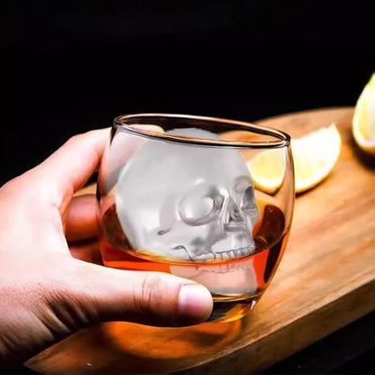 Ez tényleg egy vad és menő kiegészítő a bulikhoz!💀🧊 Csináld magad! Szilikon koponya jégkockaforma✨
